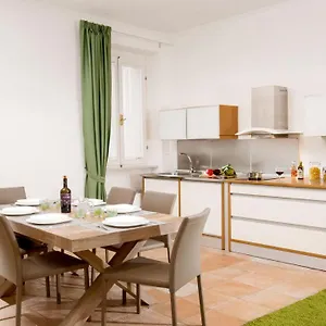 colosseo-comfort-stay-in-rome.it-romehotels.com/