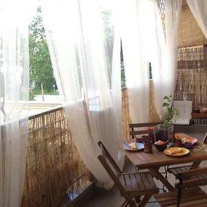 https://lovely-terrace-apartment.italymilanhotels.net